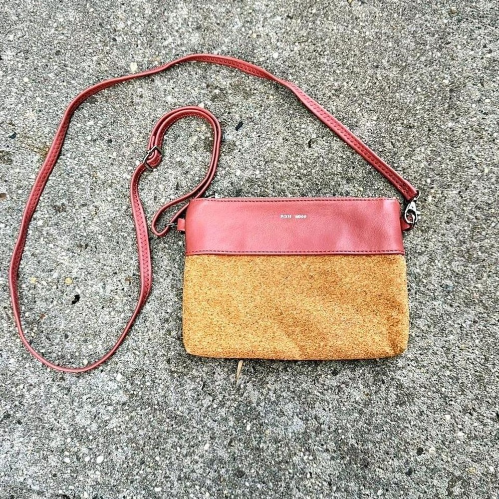 Pixie Mood Nicole Pouch Women's Crossbody Purse Faux Cork Pink‎ Salmon Bag